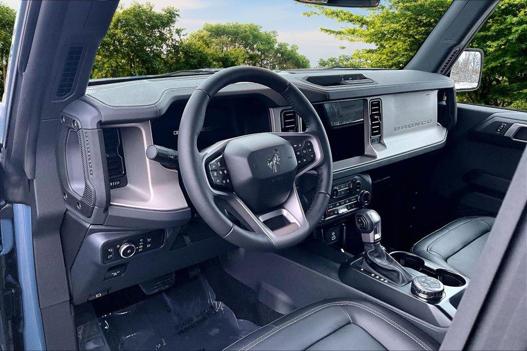 New 2025 Ford Bronco Outer Banks image 6