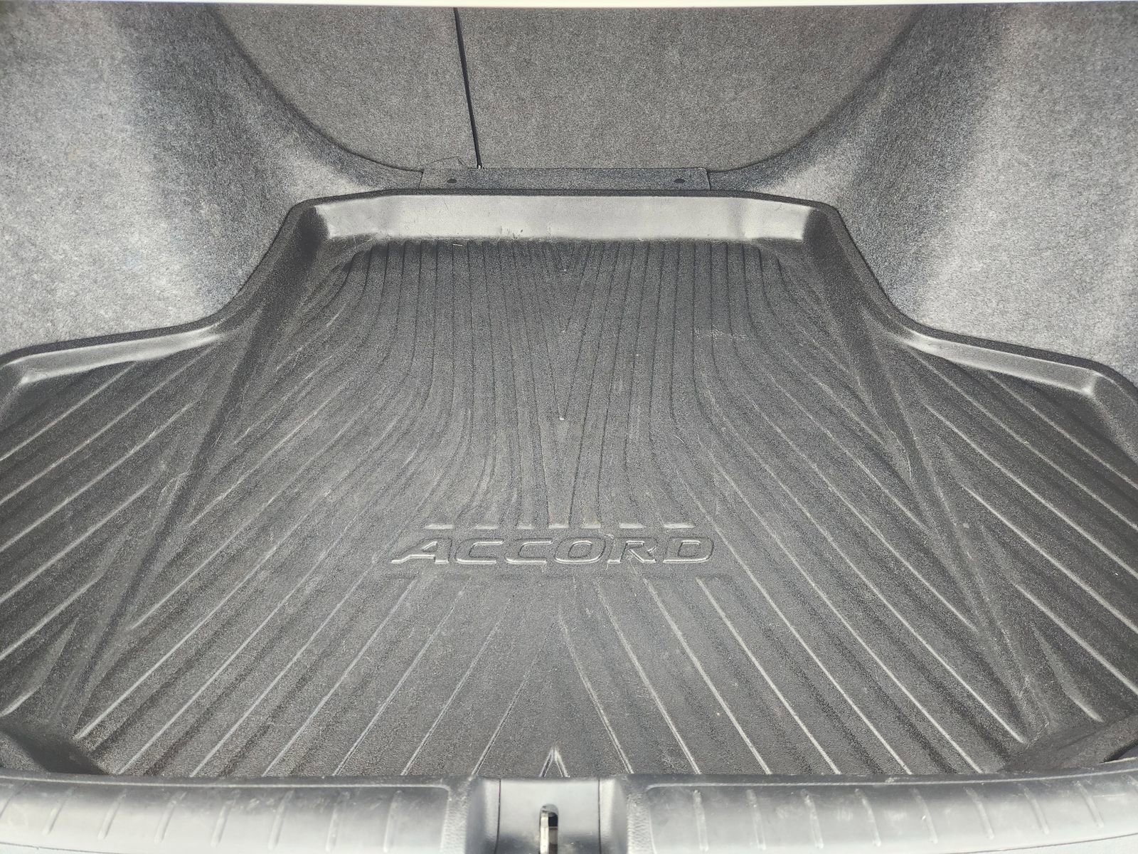 Used 2021 Honda Accord Touring image 35