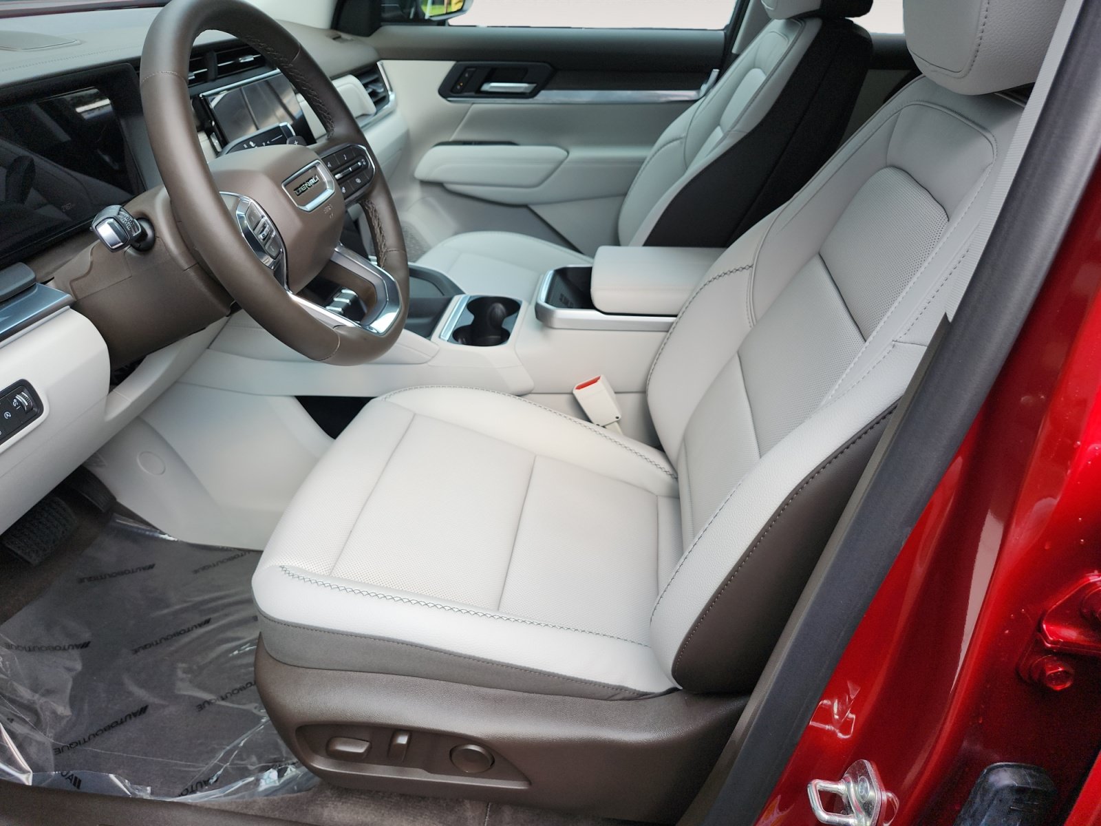 Used 2026 GMC Terrain Denali AWD/4WD image 9