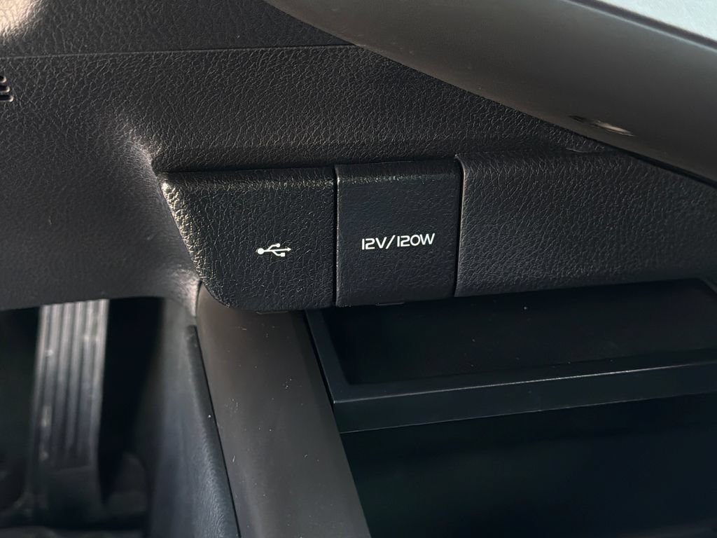 Used 2024 Toyota Camry SE FWD image 26