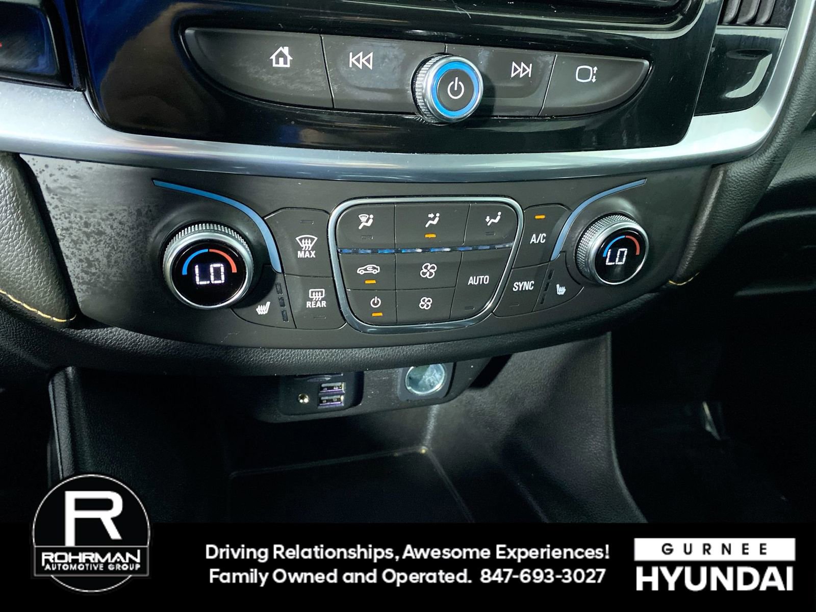 Used 2020 Chevrolet Traverse RS image 8