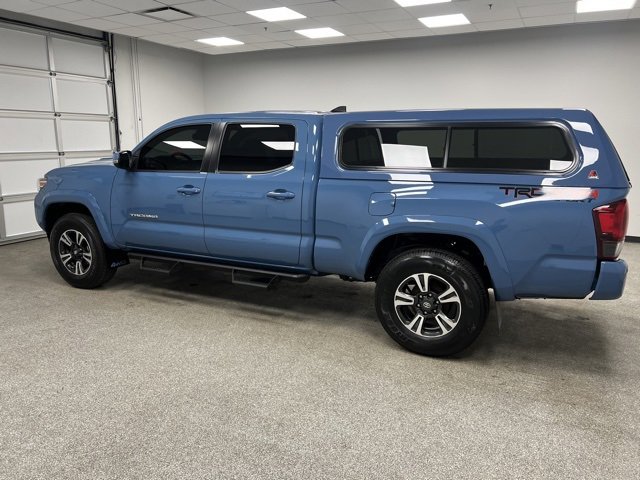 Used 2019 Toyota Tacoma TRD Sport image 6