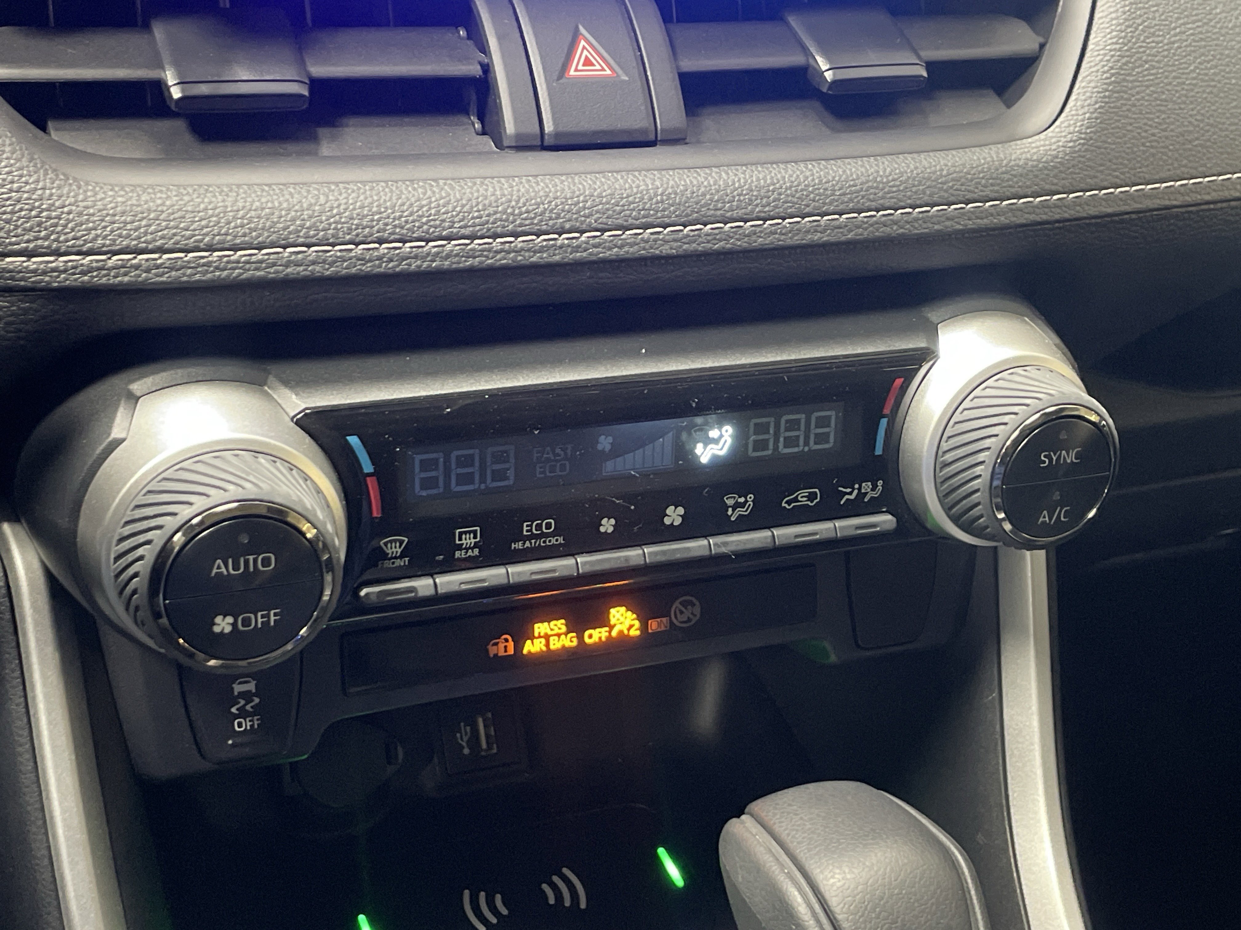 Used 2025 Toyota RAV4 XLE w/ Convenience Package AWD/4WD image 24