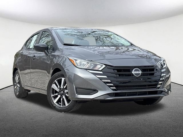 Used 2024 Nissan Versa S w/ S Plus Package image 2