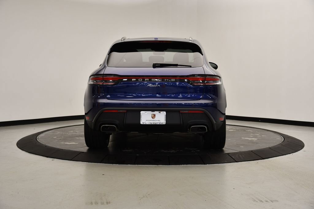 Certified 2025 Porsche Macan image 6