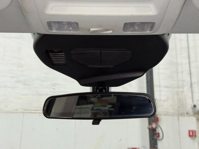 Used 2022 Ford Escape SE w/ Convenience Package image 23
