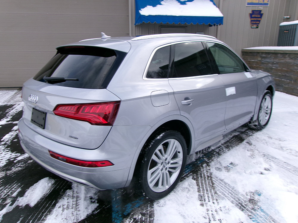 Used 2020 Audi Q5 2.0T Premium Plus w/ Premium Plus Package AWD/4WD image 7