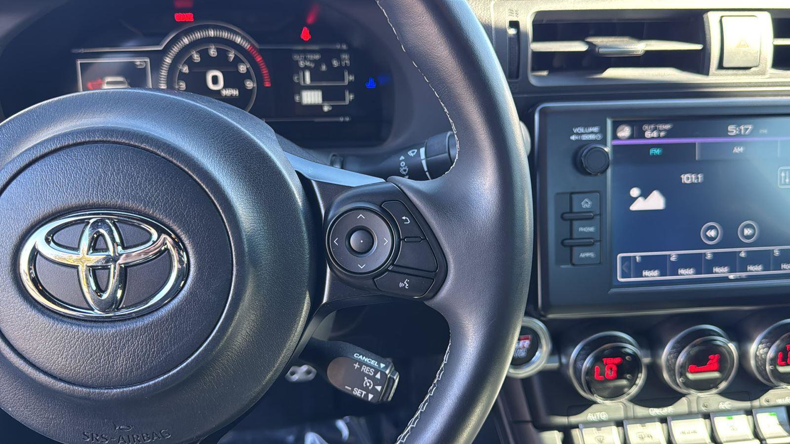 Used 2023 Toyota GR86 Premium image 17