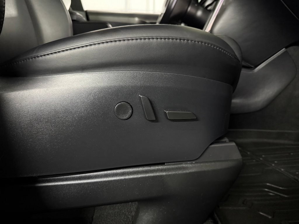 Used 2020 Tesla Model X Performance AWD/4WD image 35