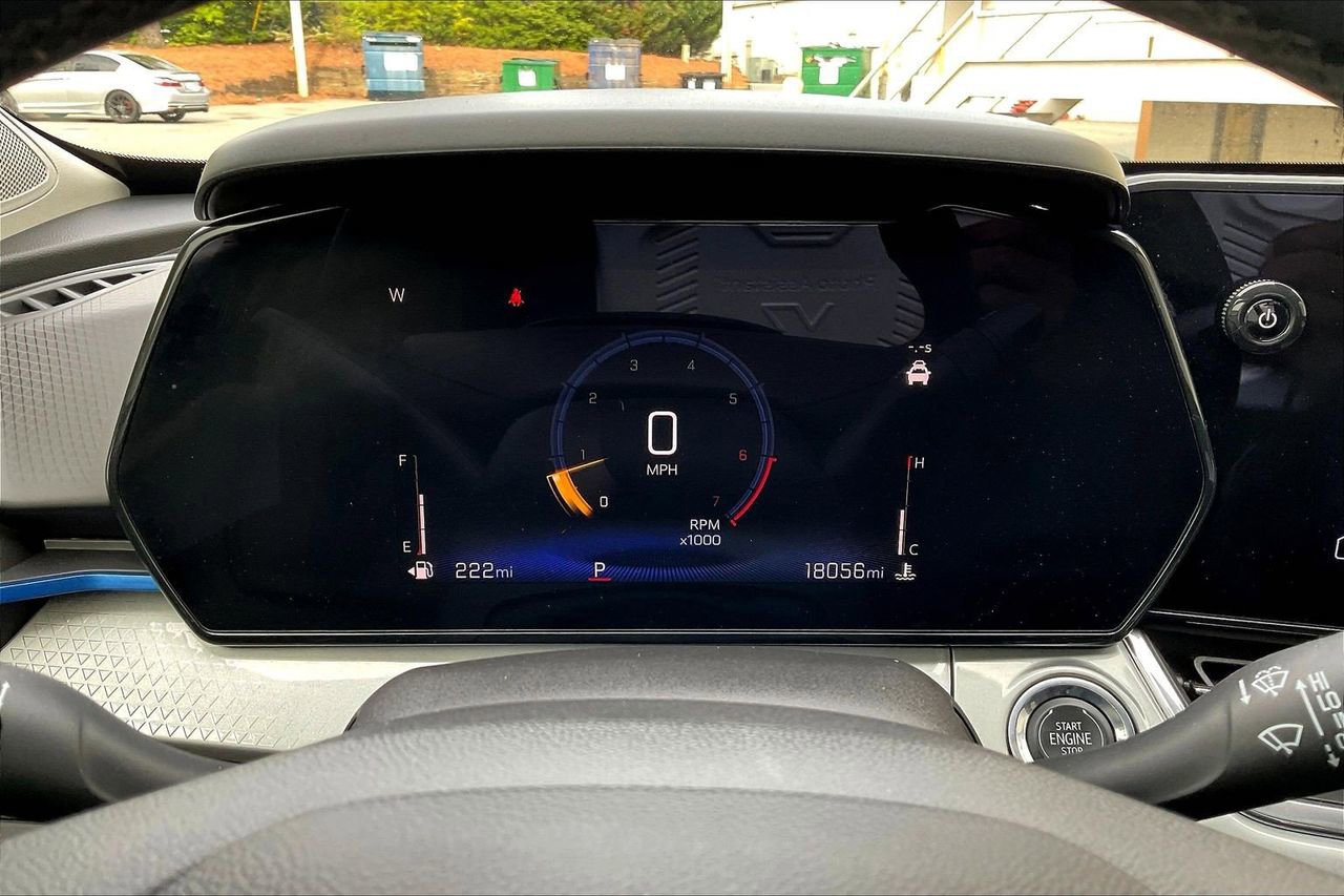 Used 2024 Chevrolet Trax LT w/ Driver Confidence Package image 11