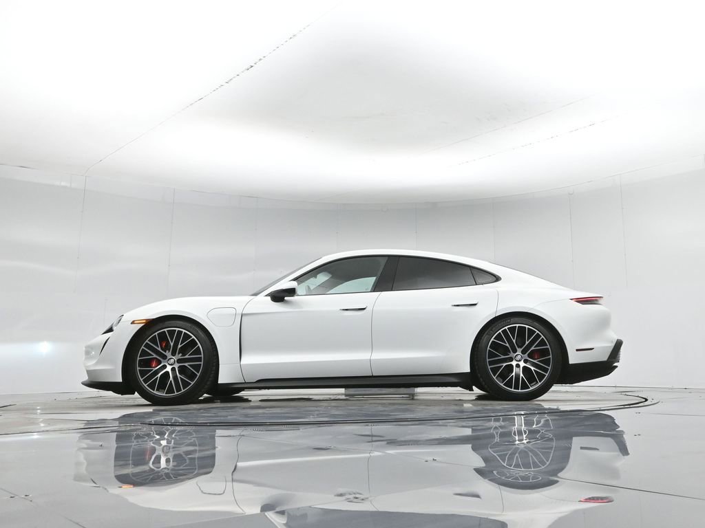 Used 2021 Porsche Taycan 4S image 6