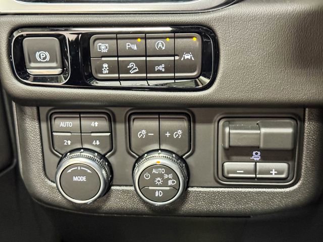New 2026 GMC Yukon Elevation AWD/4WD image 40