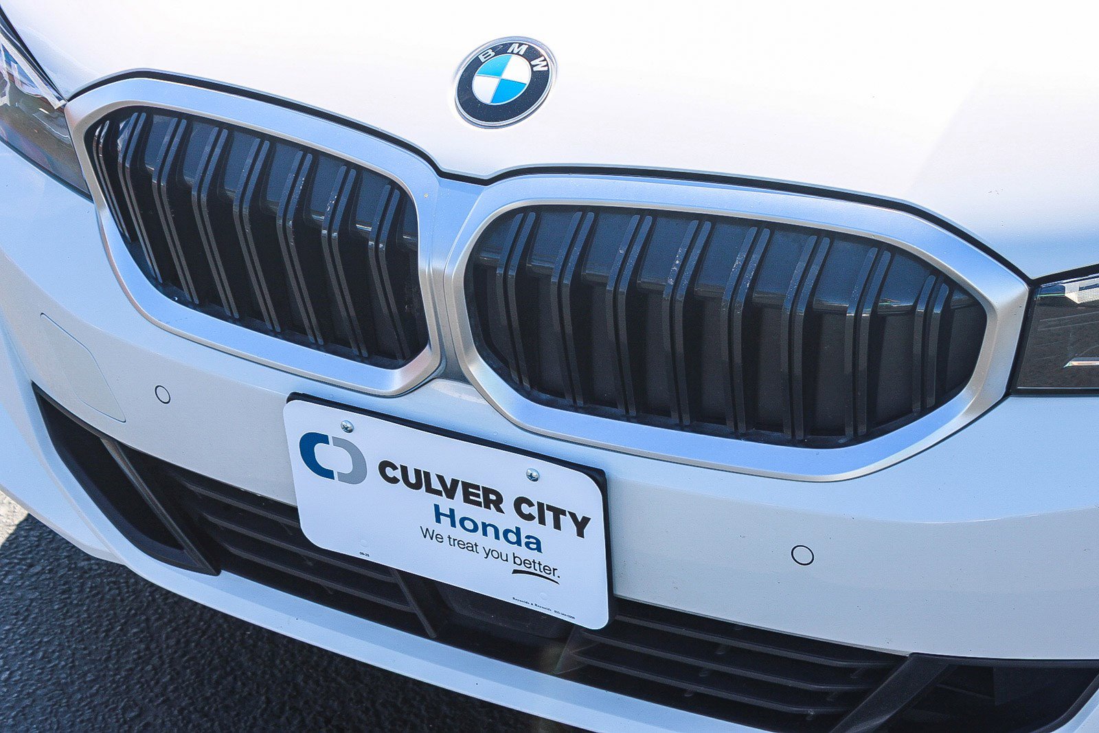 Used 2025 BMW 330i xDrive Sedan image 6