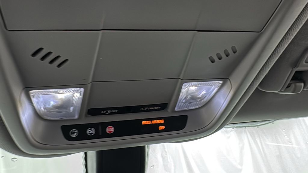 Used 2019 Chevrolet Equinox LT image 30