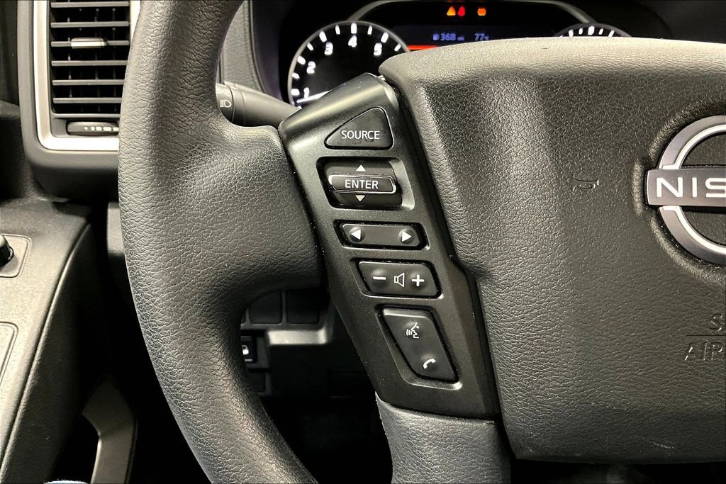 Used 2024 Nissan Frontier SV AWD/4WD image 23
