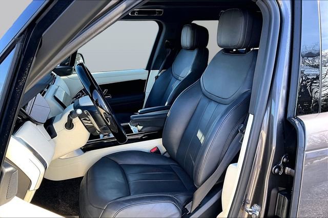 Used 2024 Land Rover Range Rover Long Wheelbase SE image 11