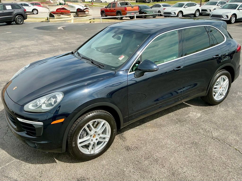Used 2018 Porsche Cayenne AWD/4WD image 5