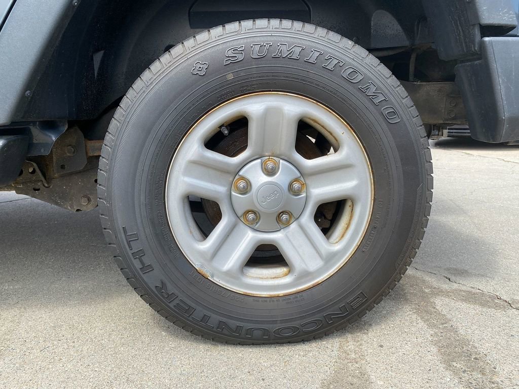 Used 2017 Jeep Wrangler Unlimited Sport w/ Connectivity Group image 24