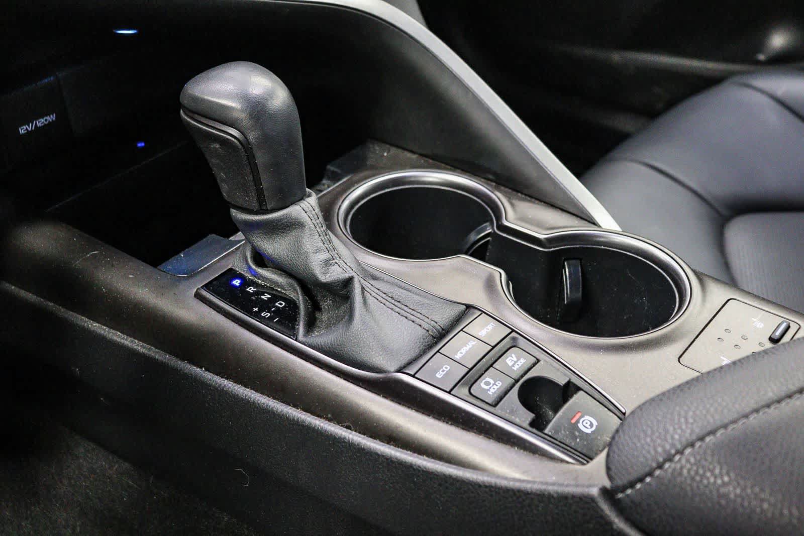Used 2023 Toyota Camry XSE FWD image 20