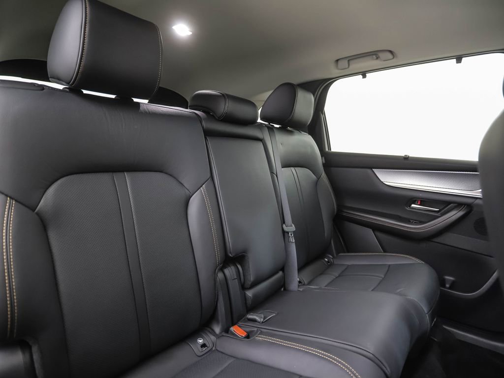 Used 2025 MAZDA CX-90 3.3 Turbo w/ Preferred Package AWD/4WD image 29