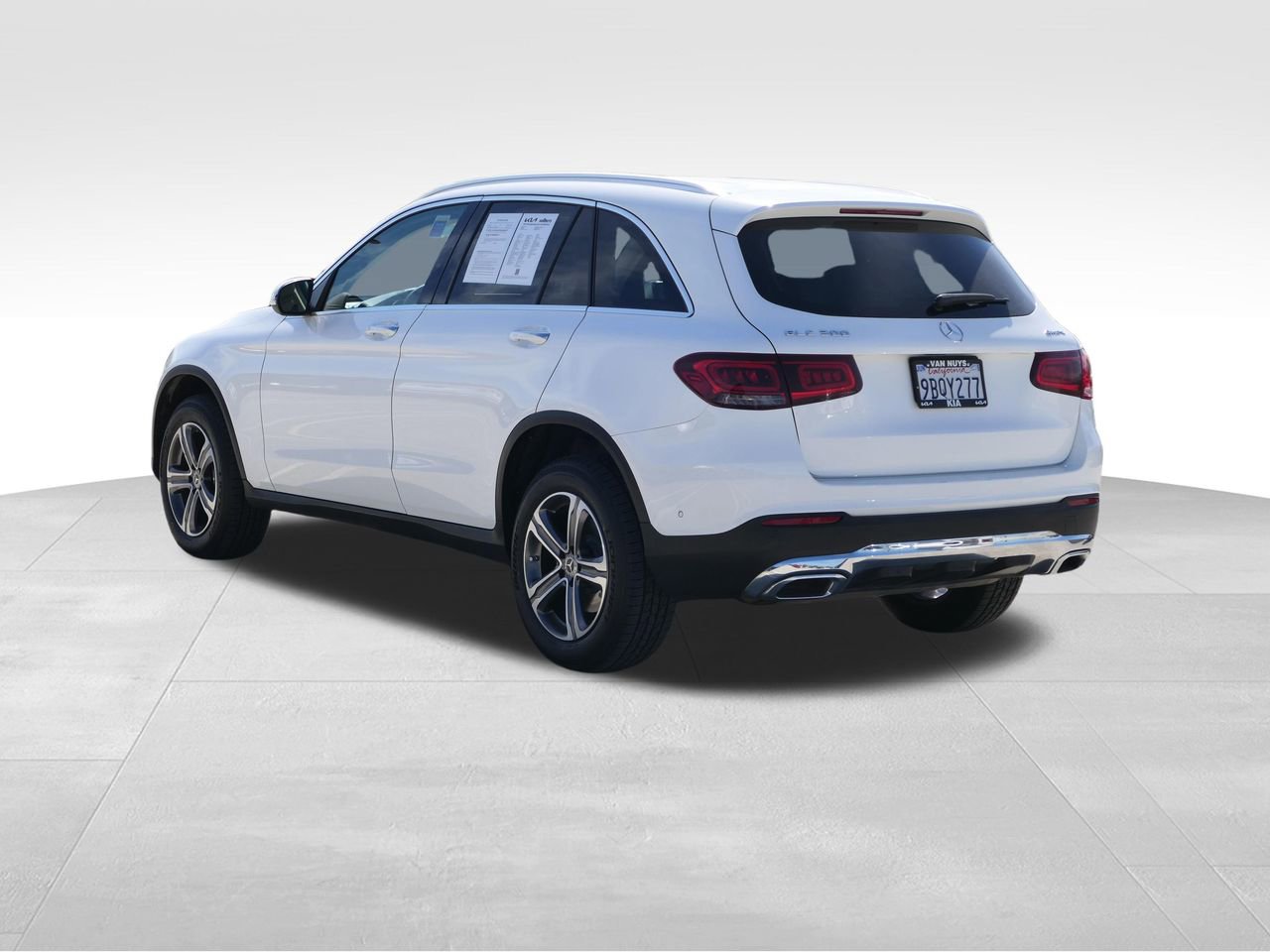 Used 2022 Mercedes-Benz GLC 300 4MATIC w/ Premium Package Lite image 6