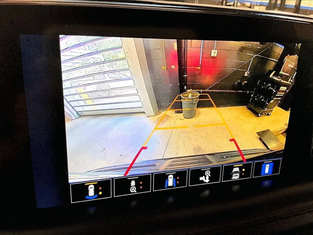 Used 2022 Chevrolet Tahoe RST w/ Sport Performance Package AWD/4WD image 20