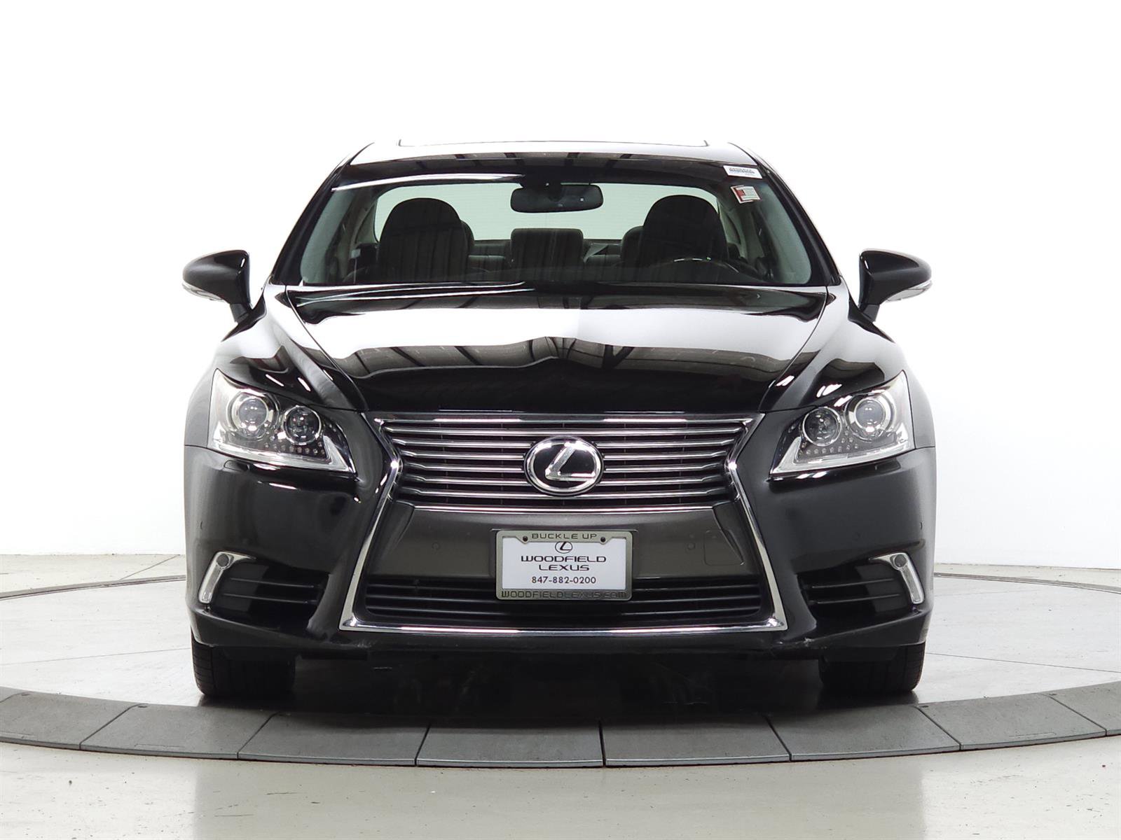 Used 2014 Lexus LS 460 AWD w/ Comfort Package image 2