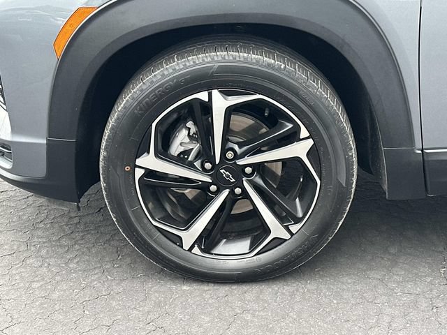 Certified 2022 Chevrolet TrailBlazer RS w/ Technology Package FWD image 31