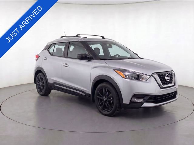 Used 2019 Nissan Kicks SR w/ SR Premium Package image 8