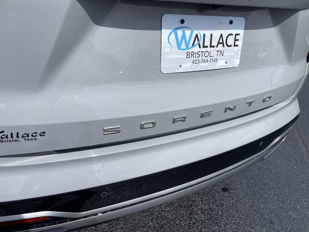 Certified 2022 Kia Sorento EX w/ Panoramic Sunroof Package image 6