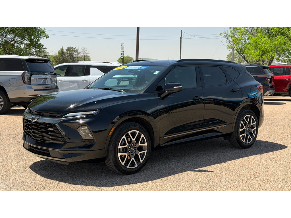 Certified 2025 Chevrolet Blazer RS FWD image 4