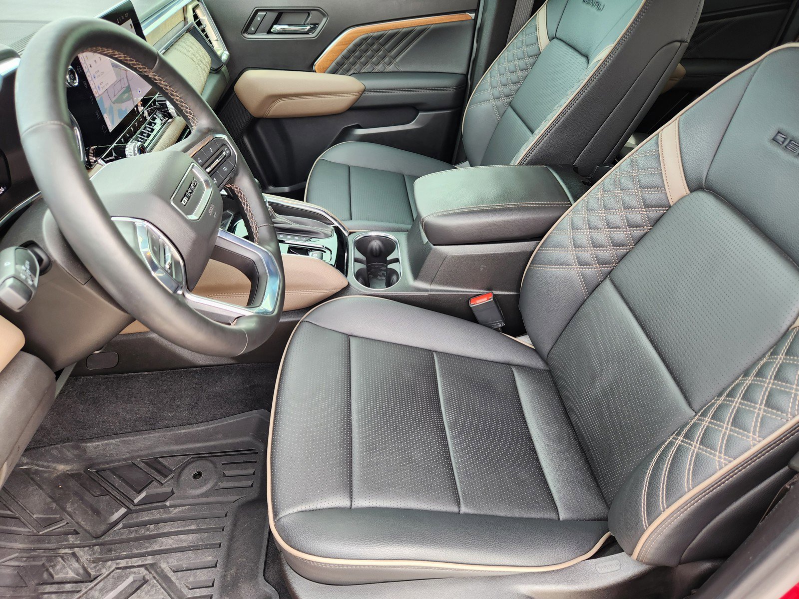 Certified 2025 GMC Canyon Denali image 10