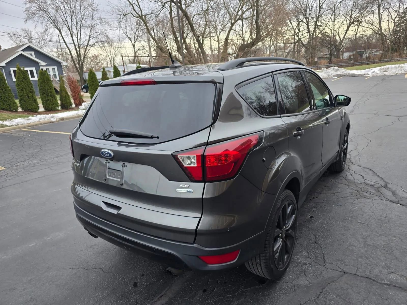 Used 2019 Ford Escape SE image 13