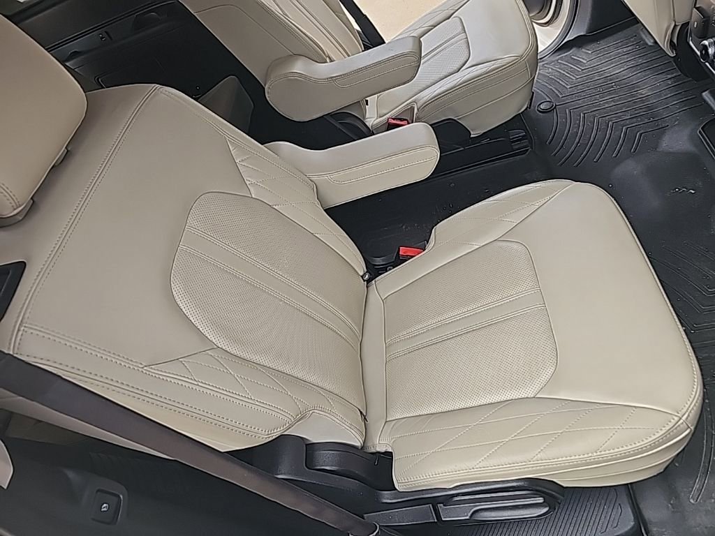 Used 2018 Ford Expedition Platinum image 31