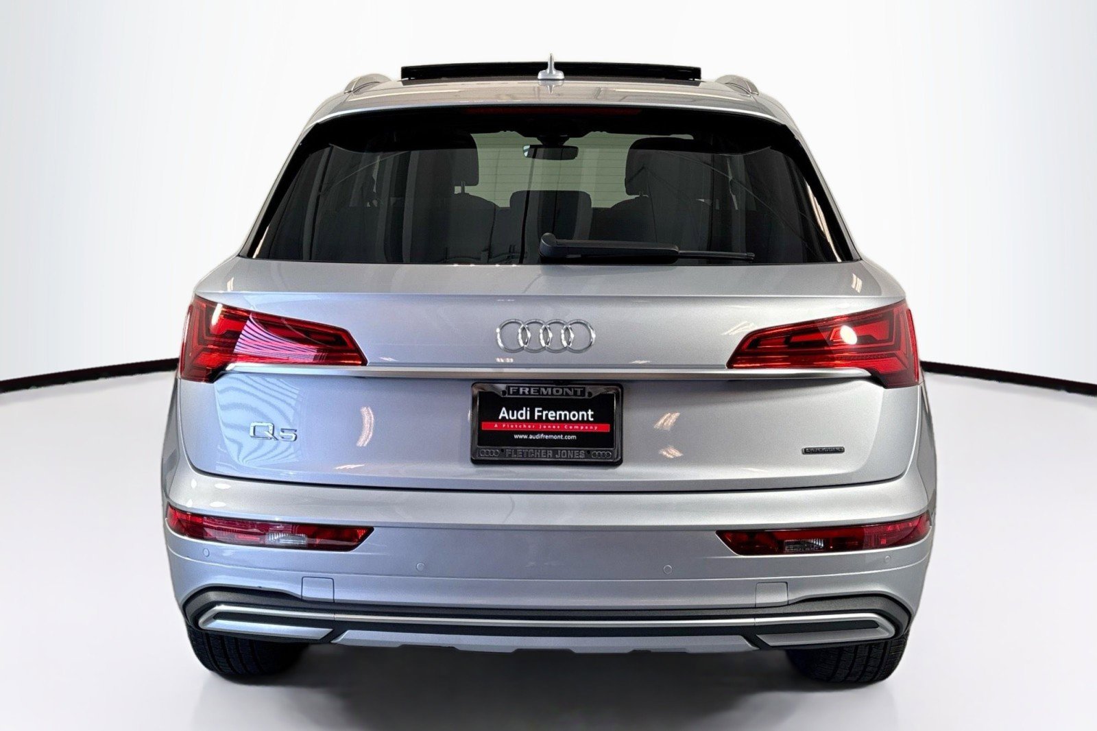 Used 2023 Audi Q5 2.0T Premium w/ Convenience Package AWD/4WD image 6