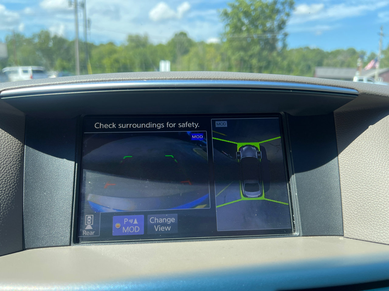 Used 2019 INFINITI Q70 Luxe image 24