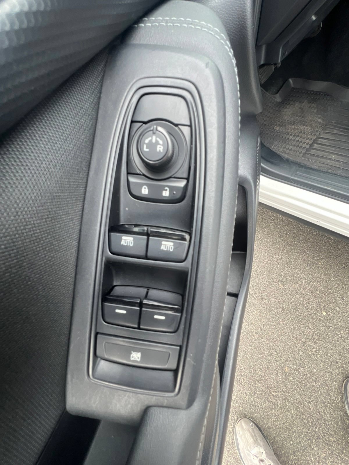 Used 2022 Subaru Forester Premium AWD/4WD image 13