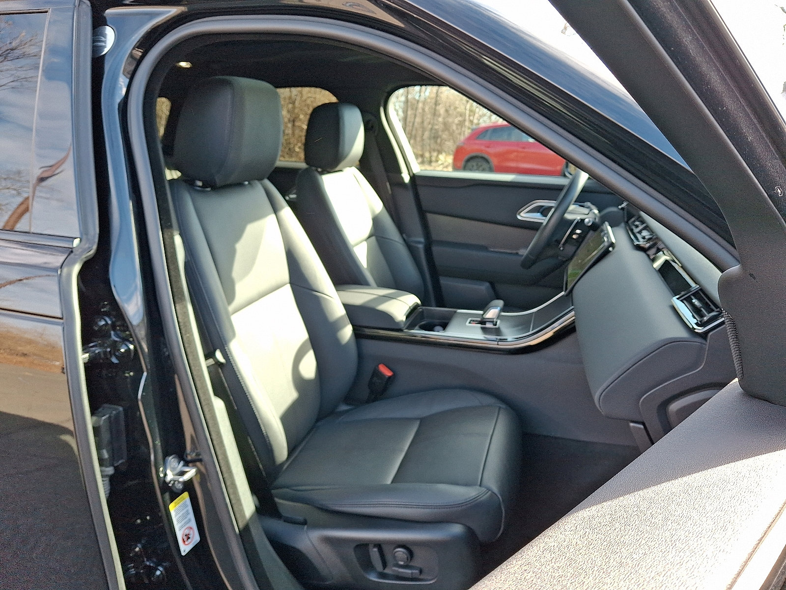 Used 2026 Land Rover Range Rover Velar S image 3