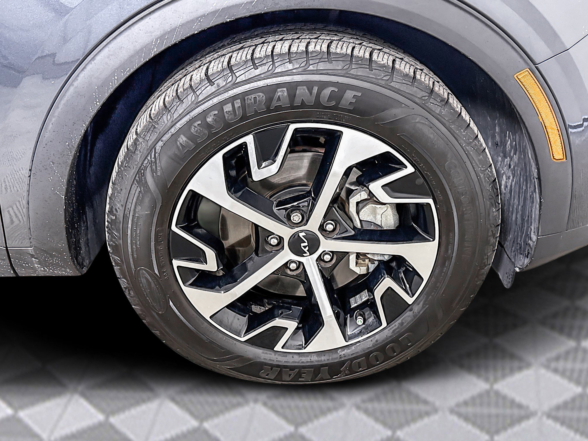 Used 2023 Kia Sportage EX image 32