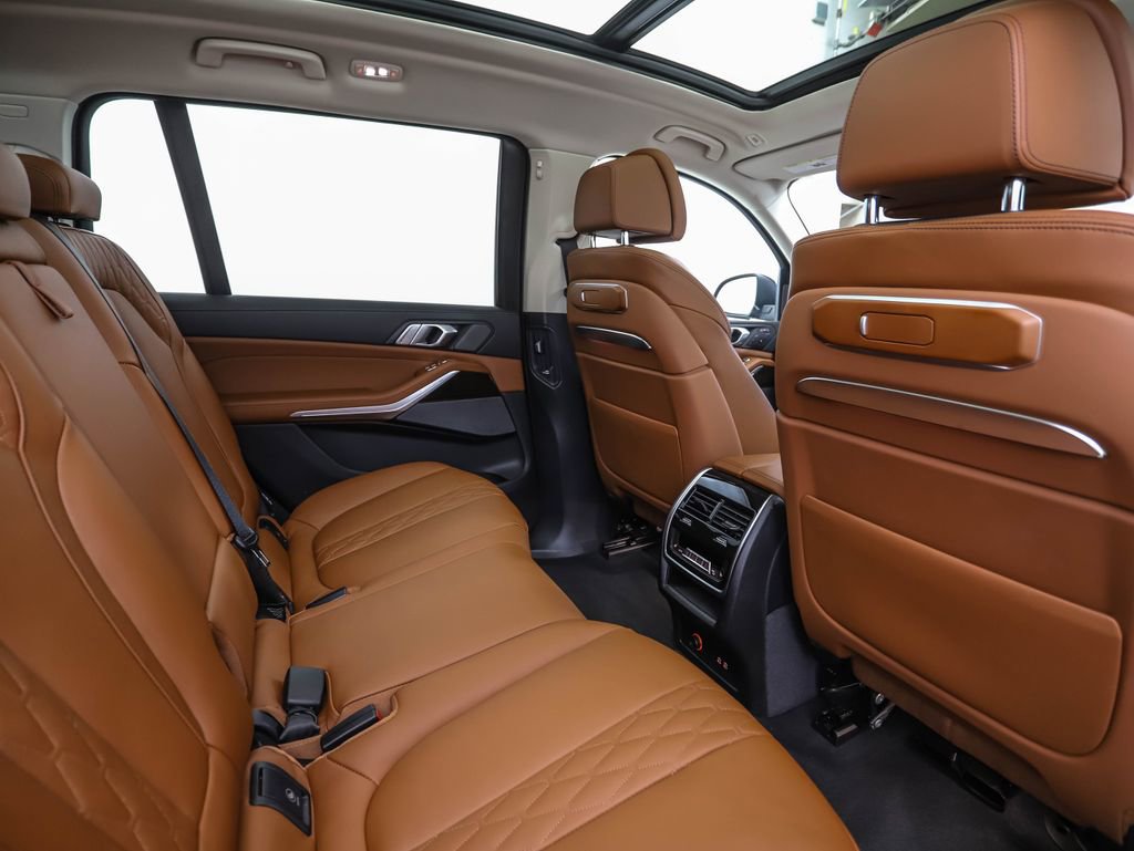 Certified 2024 BMW X7 xDrive40i image 32