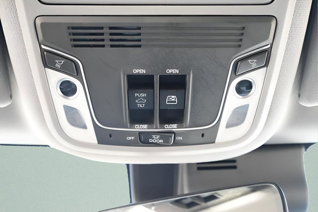 Used 2023 Honda Ridgeline RTL-E image 19