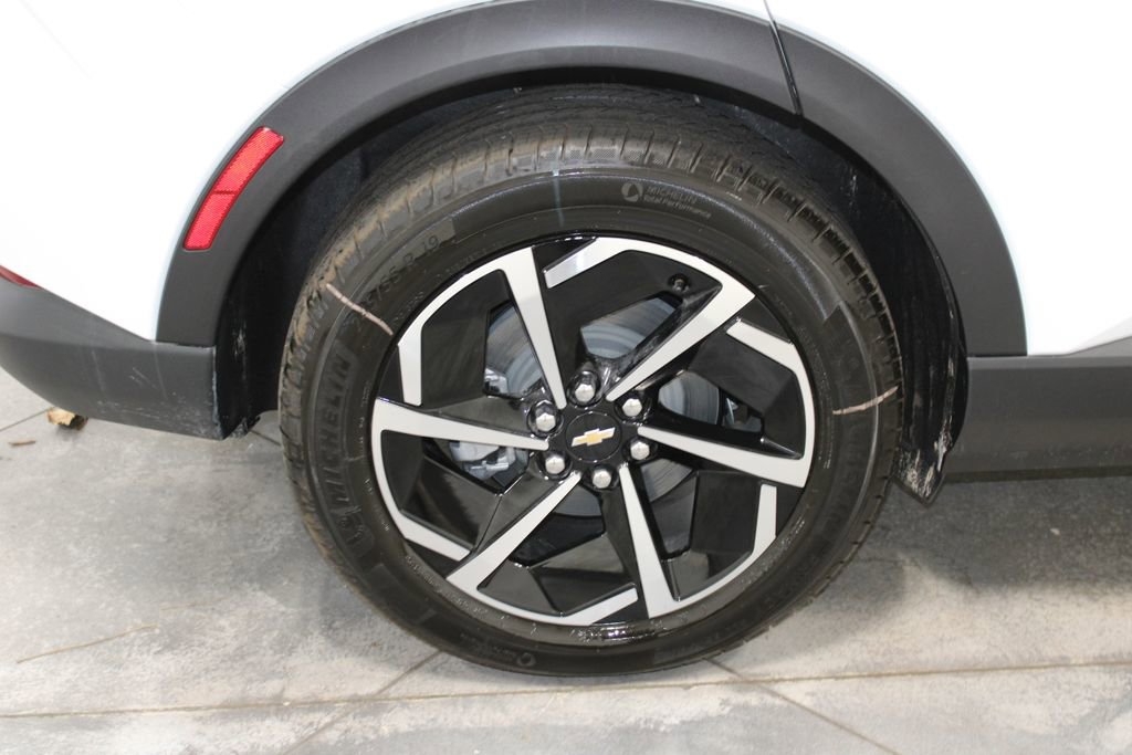 New 2026 Chevrolet Equinox EV LT image 44