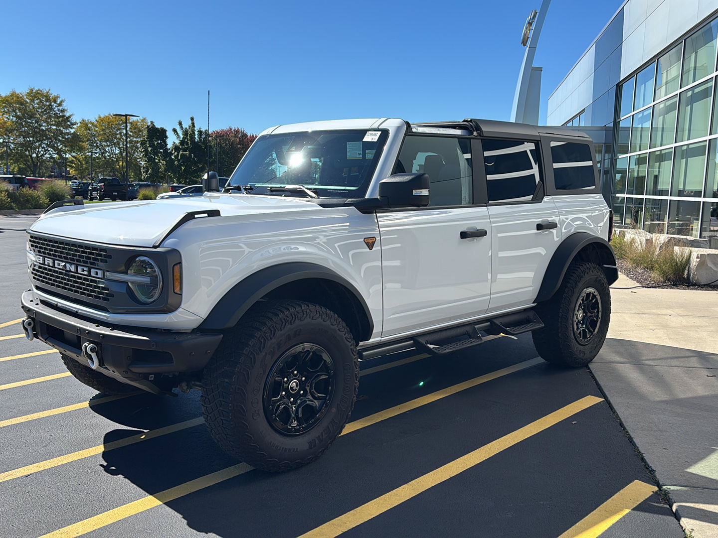 Used 2024 Ford Bronco Badlands AWD/4WD image 8