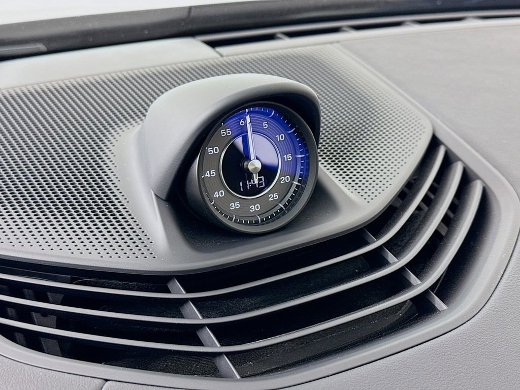 Certified 2022 Porsche Taycan Turbo S image 19