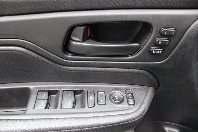 Used 2022 Honda Odyssey EX-L image 17