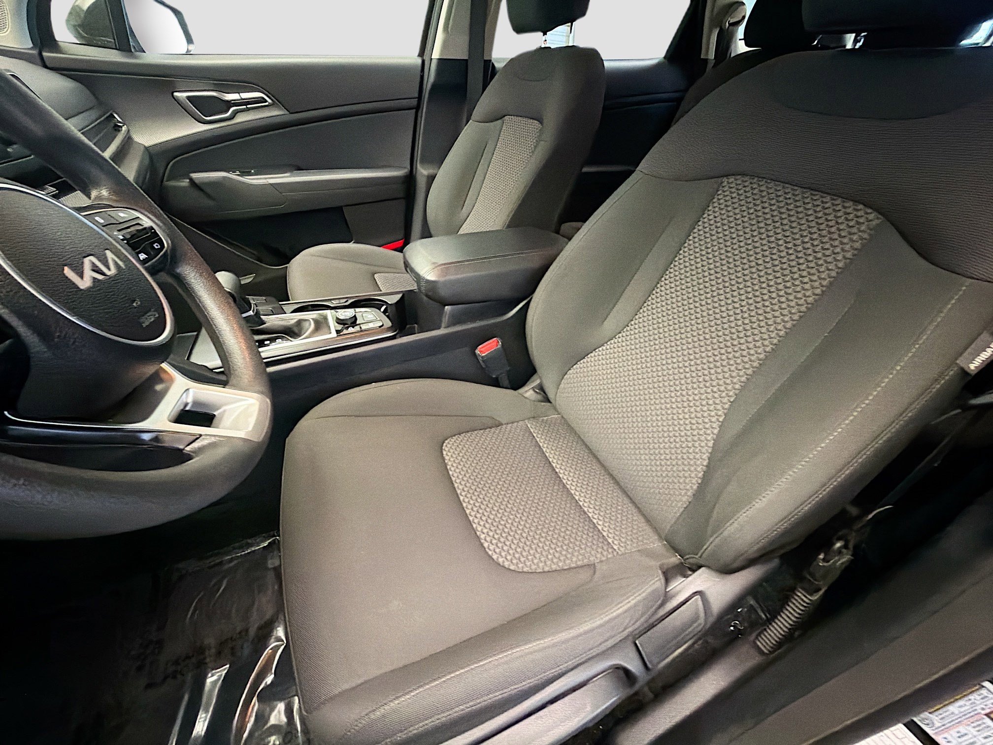 Used 2024 Kia Sportage LX AWD/4WD image 11