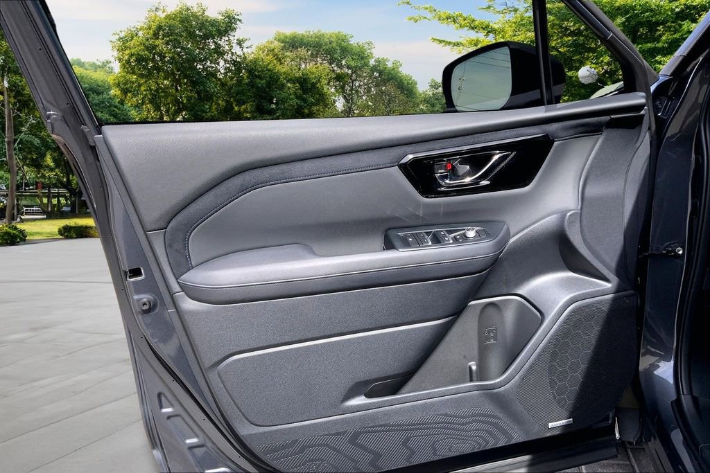 Certified 2025 Subaru Forester Limited image 19