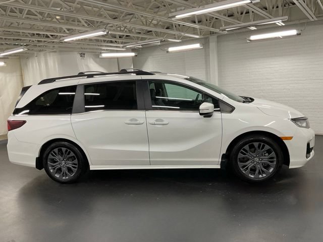 Certified 2025 Honda Odyssey Touring image 7