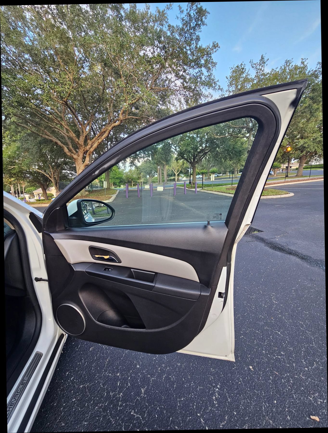 Used 2011 Chevrolet Cruze Eco FWD image 20