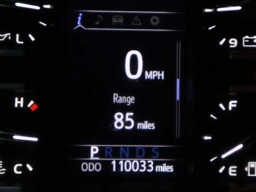 Used 2018 Toyota Tundra SR5 w/ TRD Off Road Package AWD/4WD image 19